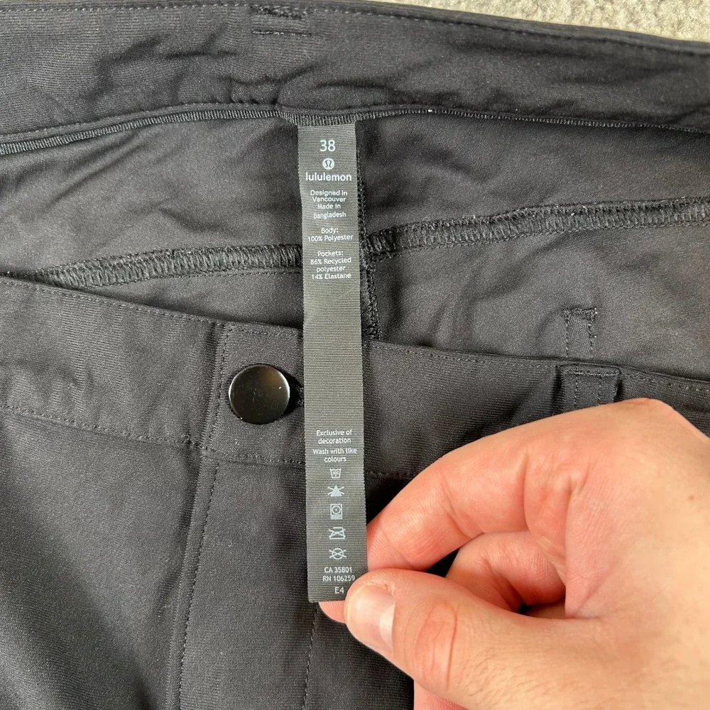 Lululemon ABC Pants Mens 38x32 Black Technical Performance 5-Pocket Trousers